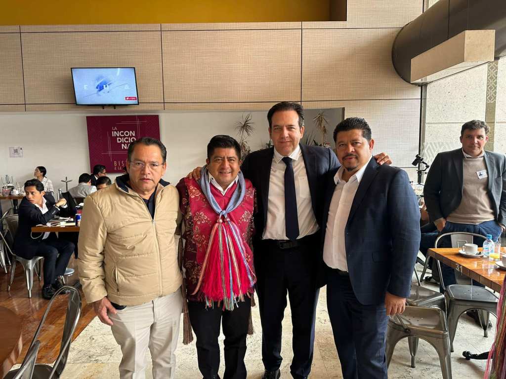 Mario Guillén en la instalación de la Comisión de Infraestructura del Congreso de la&nbsp;Unión