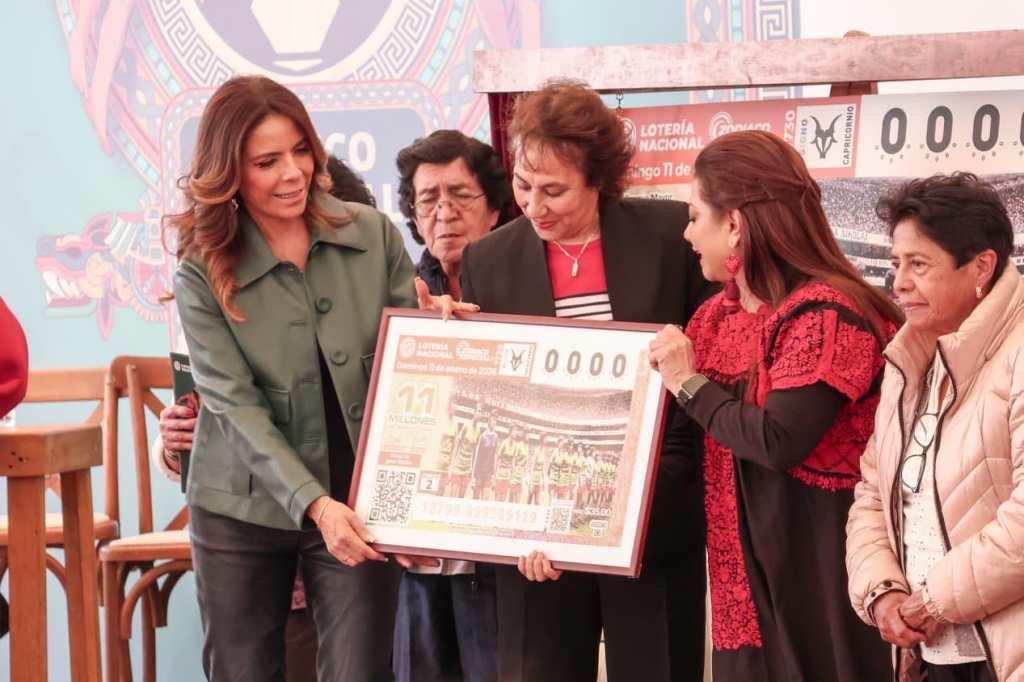 Presentan Gobiernos Federal y de la Ciudad de México Álbum Retro Lotería Nacional y el&nbsp;Fútbol